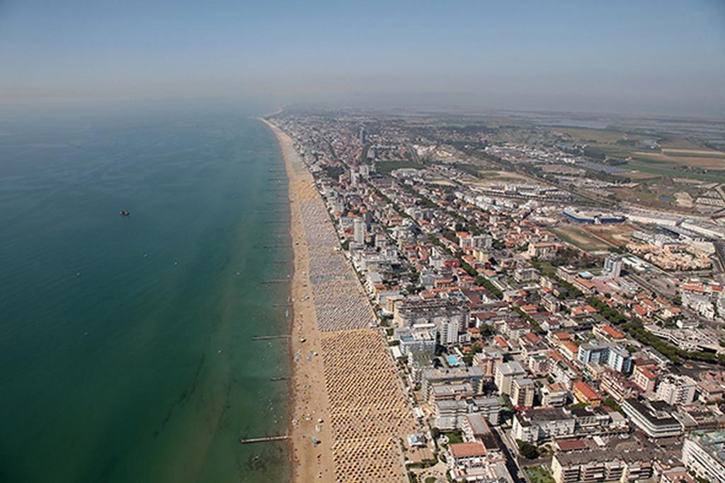 Hotel Nettuno Lido di Jesolo Dış mekan fotoğraf